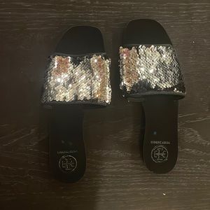 BRAND NEW. Tory Burch sandals